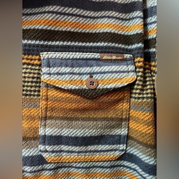 🔴Eddie Bauer striped fleece flannel button down shirt size medium - Picture 7 of 7